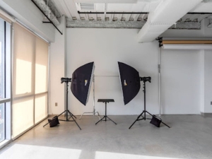 Portraits To Product Shots: Versatile Uses For Photo Studios In Brooklyn